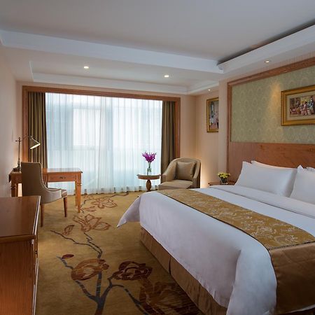 Vienna Internation Hotel Shenzhen Guanlan Guanguang Road Exterior foto