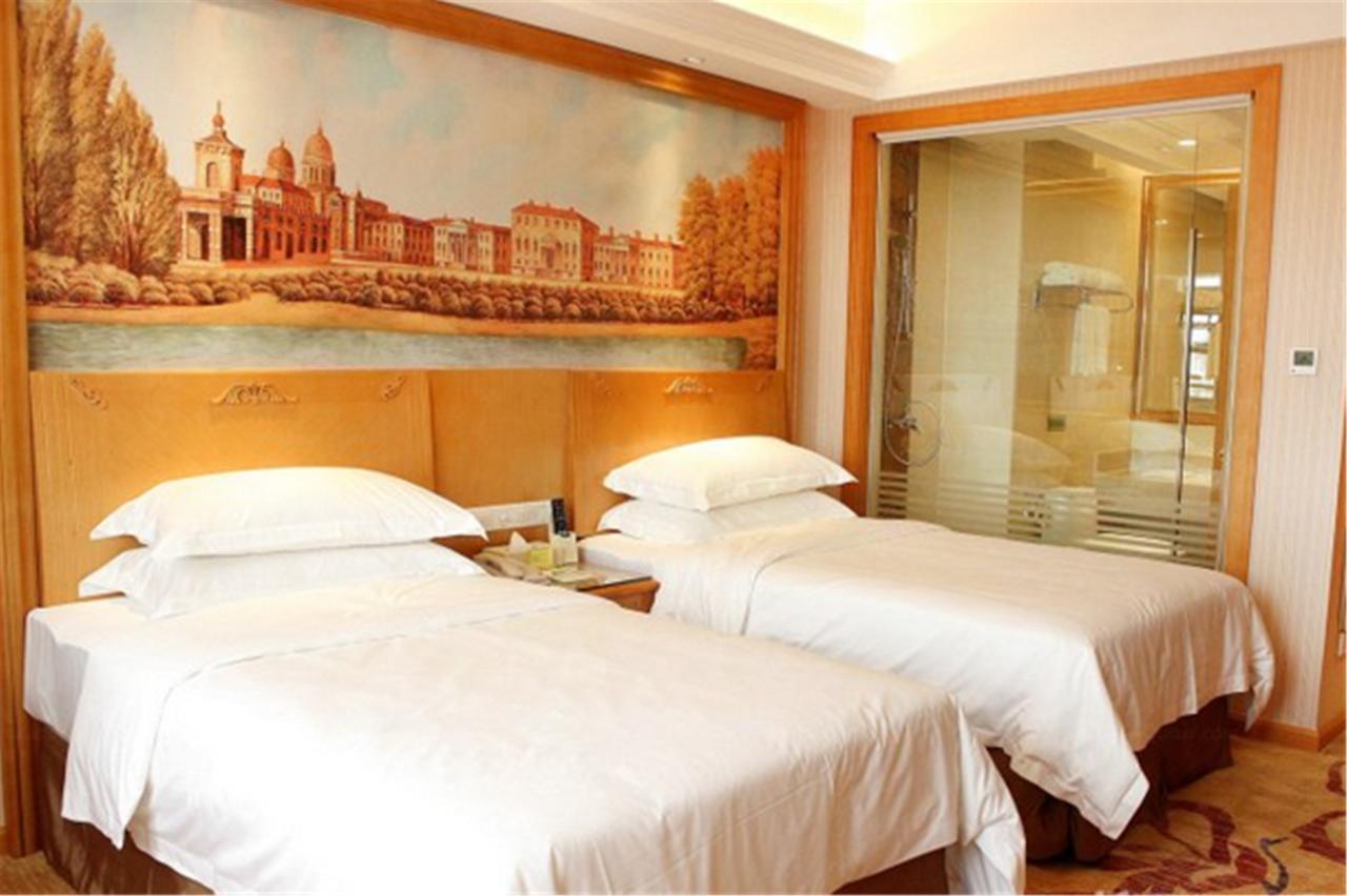 Vienna Internation Hotel Shenzhen Guanlan Guanguang Road Exterior foto
